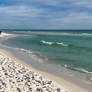 https://cottages-of-crystal-beach-sea-la-vie.panamacity-beachhotels.com