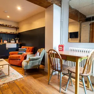 https://guestready-classy-nest-in-city-centre.brighton-hotels-england.com