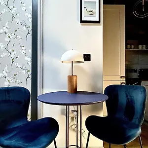 https://beach-cabin.brighton-hotels-england.com