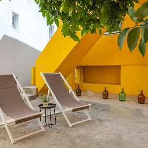  Apartamento Bright & Spacious With Orange Tree Patio, By Timecooler
